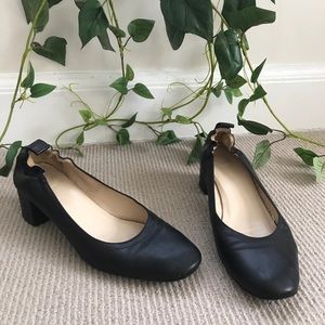 Everlane the day heel black shoes